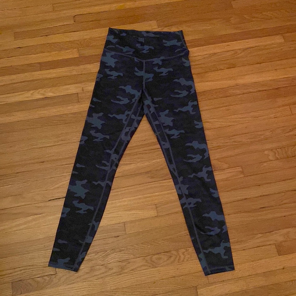 Amazon camo leggings